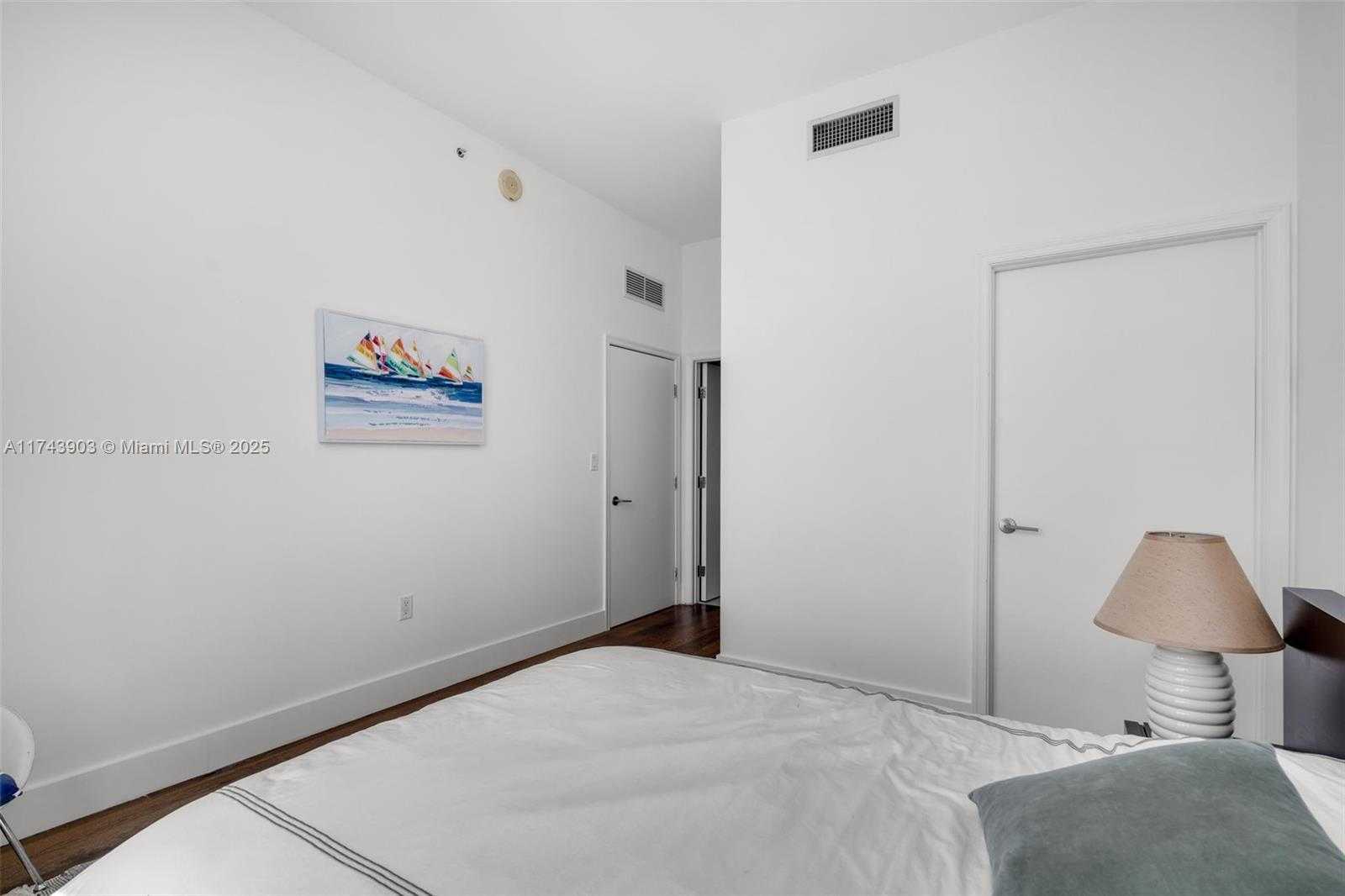Small Image of 7928 EAST DR #702, North Bay Village Number 22
