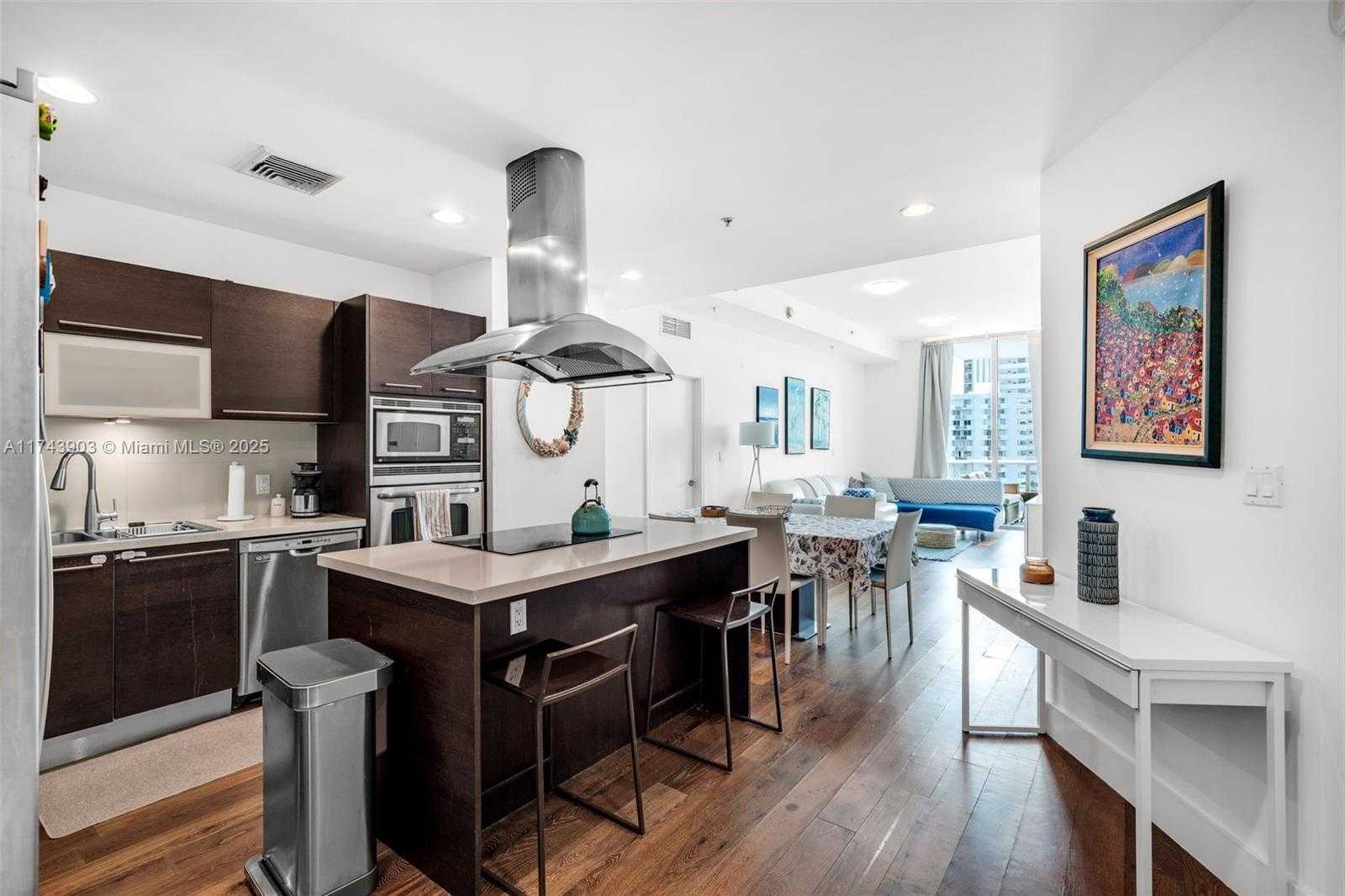 Small Image of 7928 EAST DR #702, North Bay Village Number 8