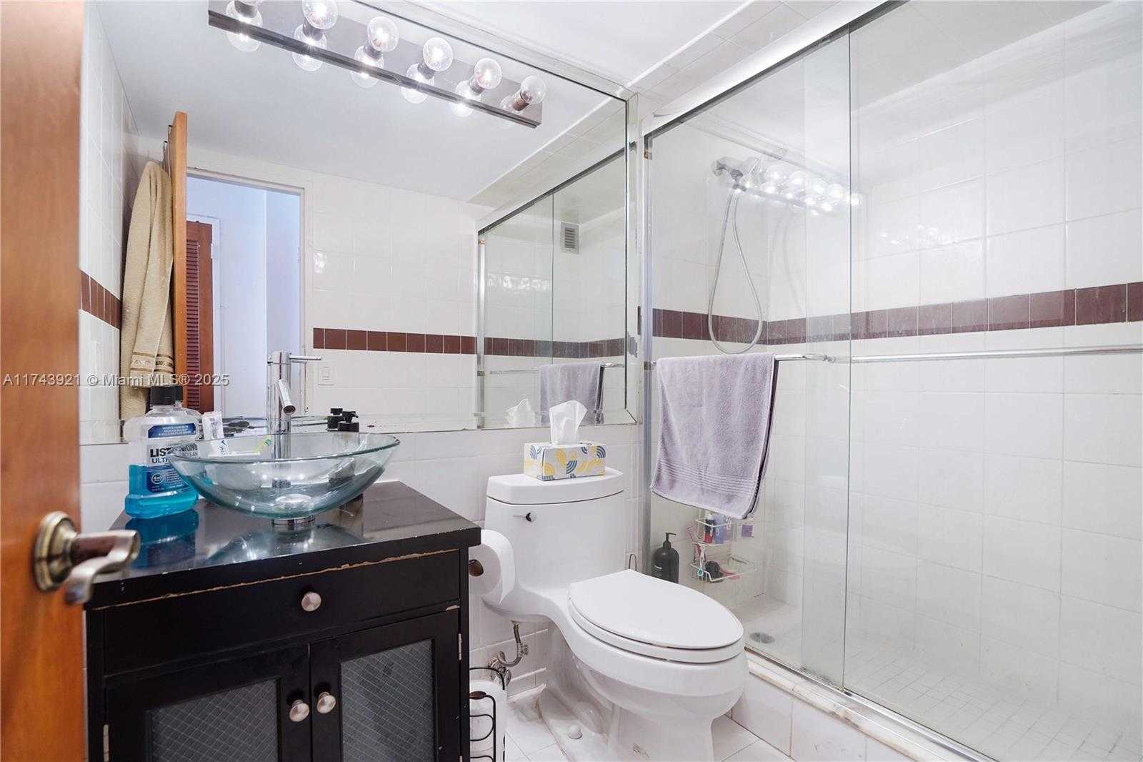 Small Image of 1228 WEST AVE #607, Miami Beach Number 30