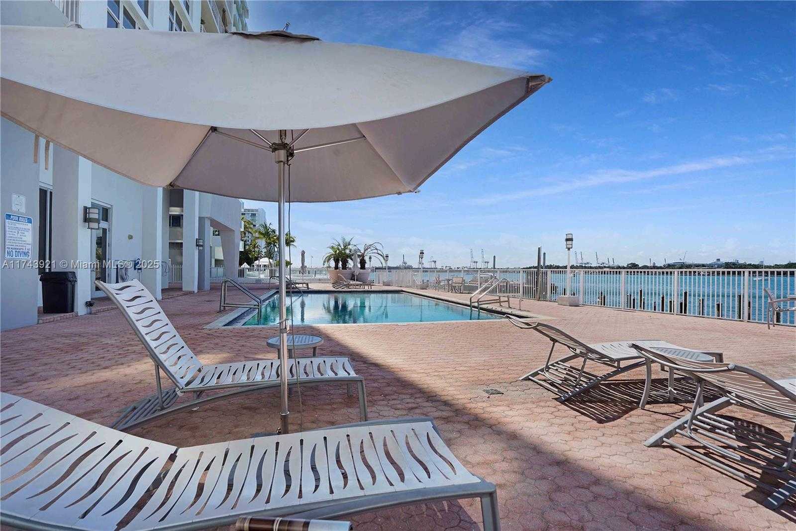 Small Image of 1228 WEST AVE #607, Miami Beach Number 47