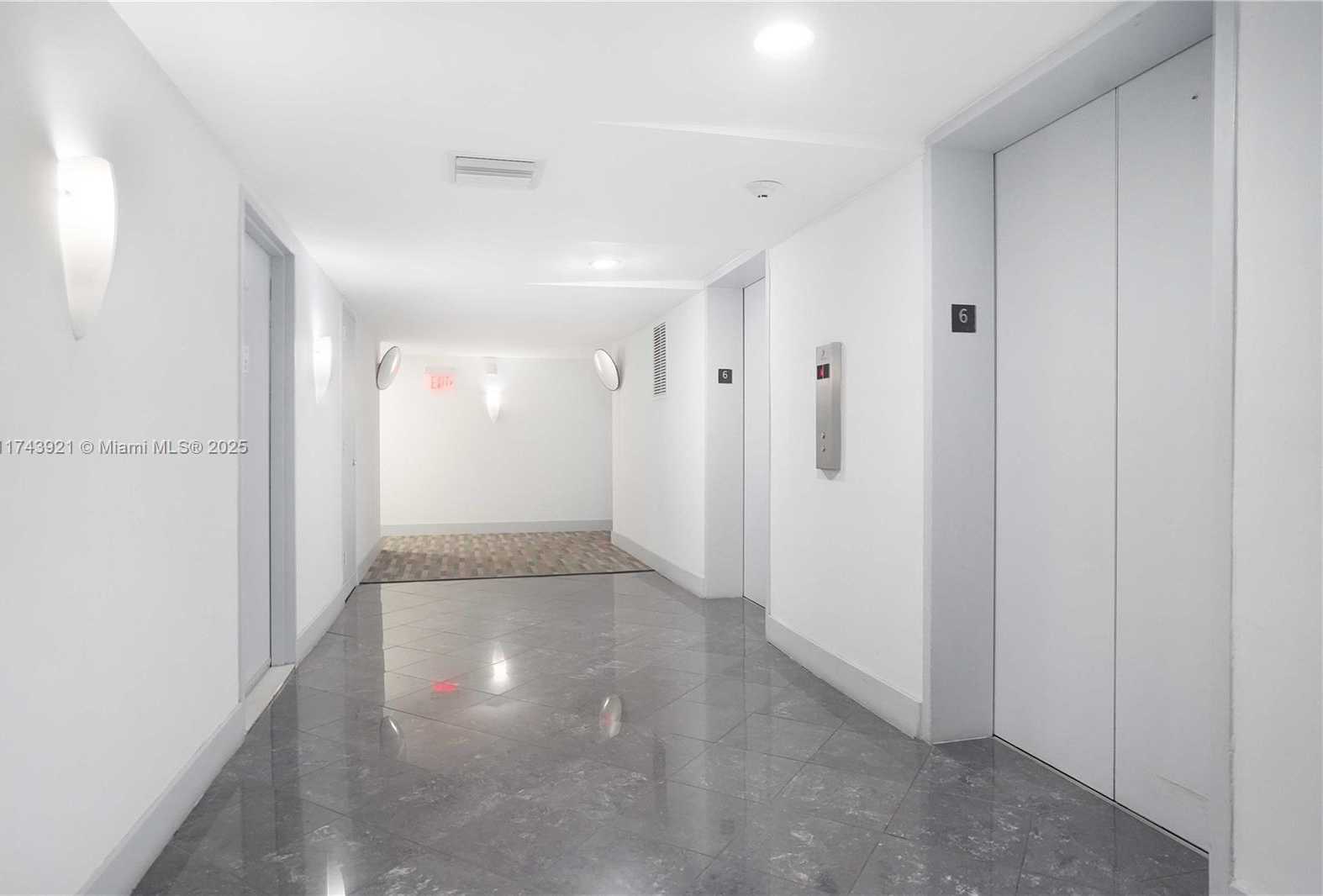 Small Image of 1228 WEST AVE #607, Miami Beach Number 8