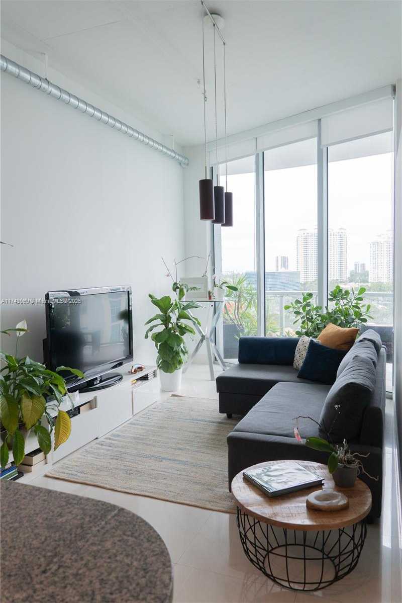 Small Image of 3029 NORTH EAST 188TH ST #924, Aventura Number 17