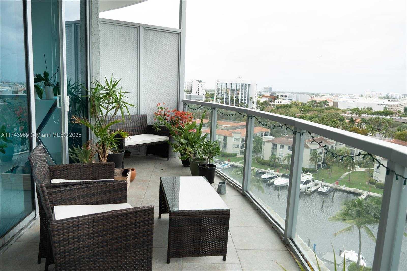 Small Image of 3029 NORTH EAST 188TH ST #924, Aventura Number 2