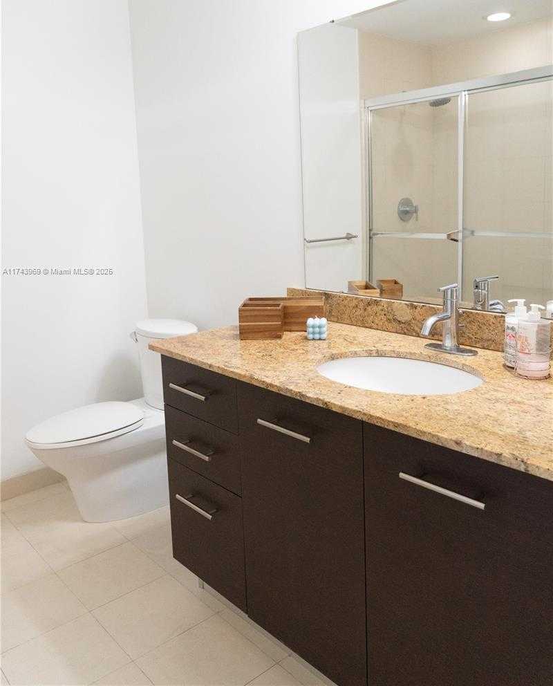 Small Image of 3029 NORTH EAST 188TH ST #924, Aventura Number 30