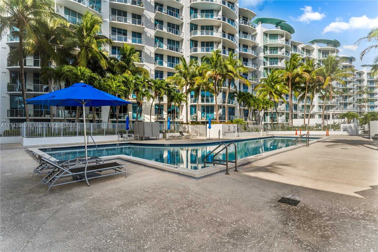Small Image of 3029 NORTH EAST 188TH ST #924, Aventura Number 32