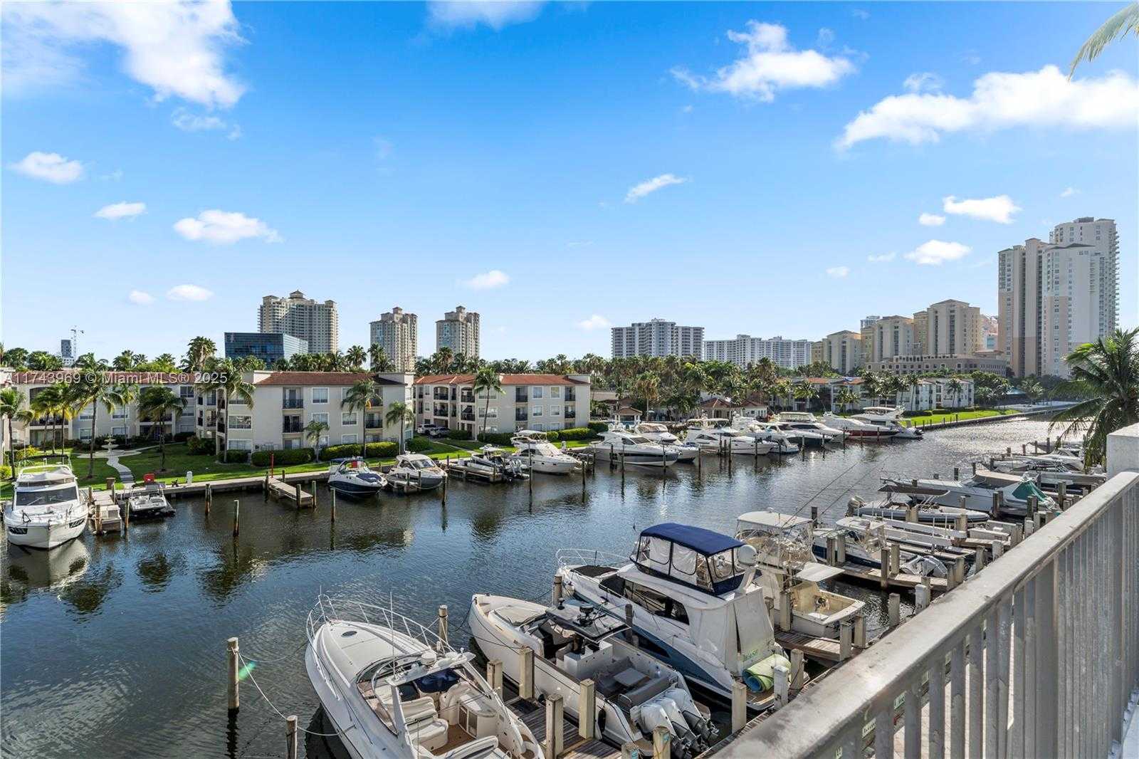 Small Image of 3029 NORTH EAST 188TH ST #924, Aventura Number 34