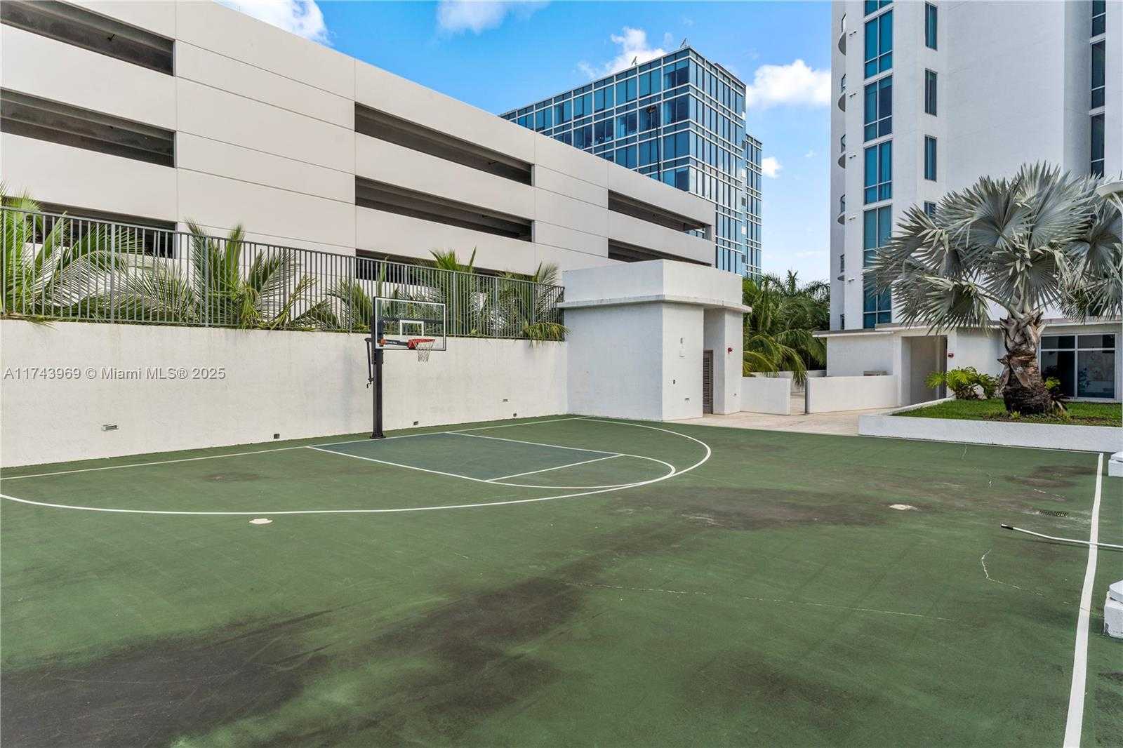 Small Image of 3029 NORTH EAST 188TH ST #924, Aventura Number 35