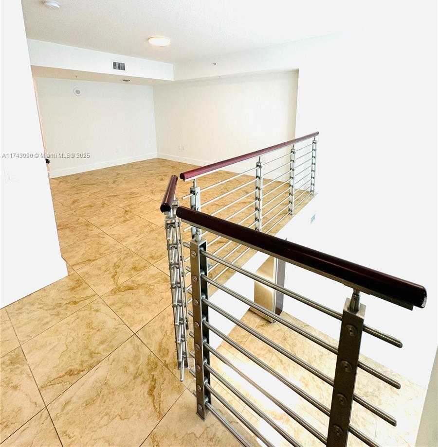 Small Image of 41 SOUTH EAST 5TH ST #808, Miami Number 17