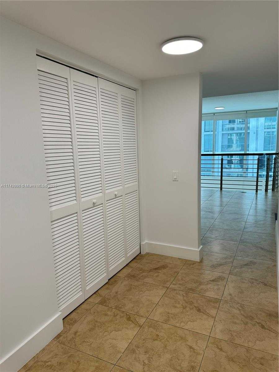 Small Image of 41 SOUTH EAST 5TH ST #808, Miami Number 25