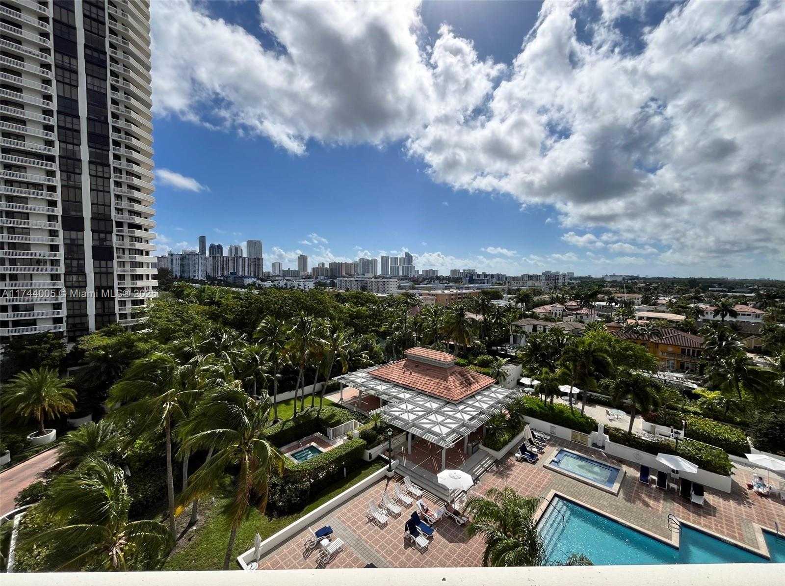 Small Image of 1000 WEST ISLAND BLVD #803, Aventura Number 2