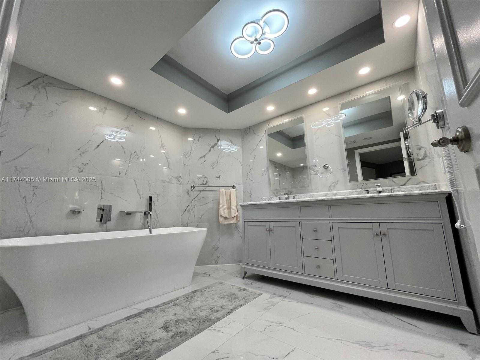 Small Image of 1000 WEST ISLAND BLVD #803, Aventura Number 24