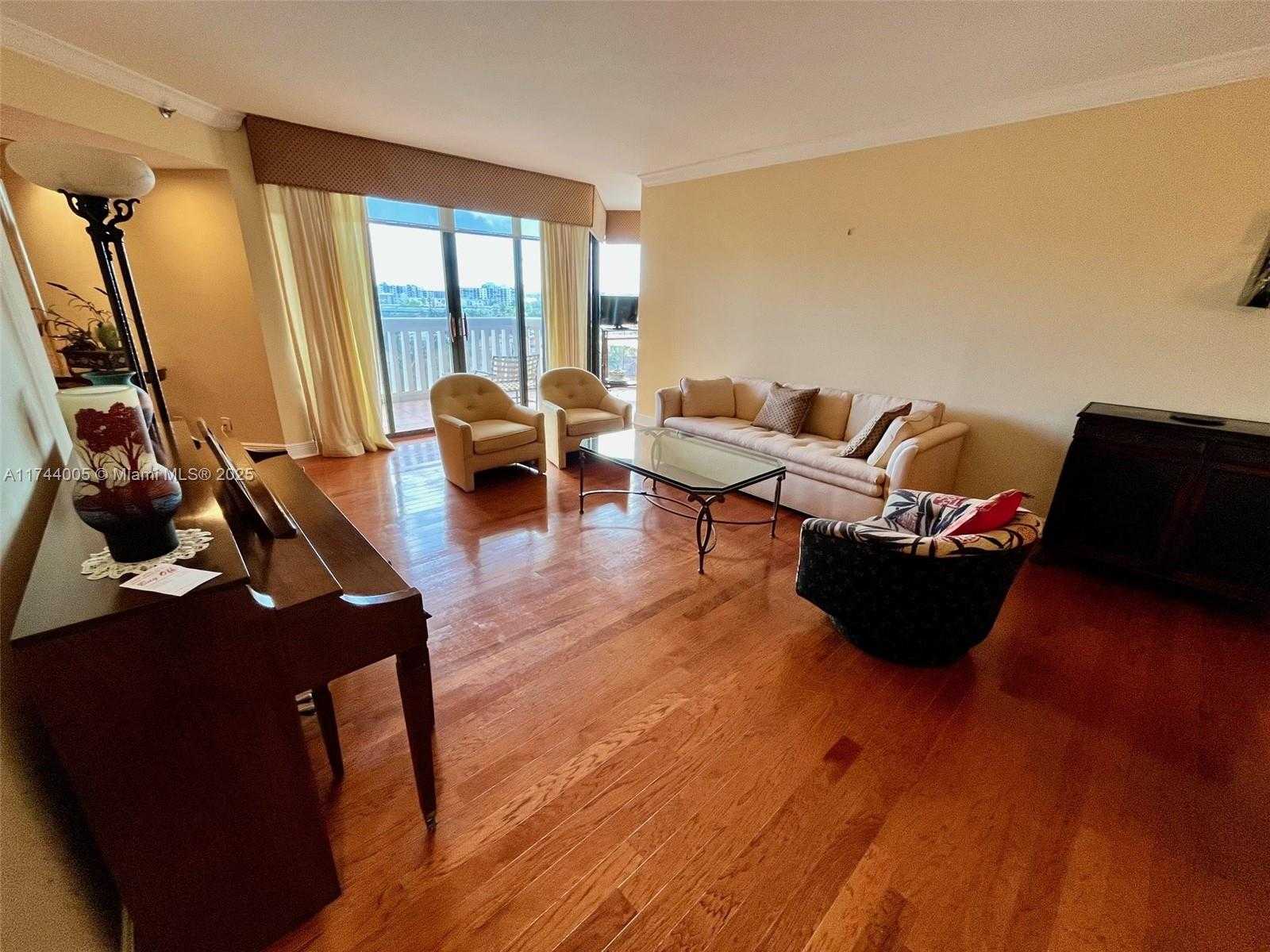 Small Image of 1000 WEST ISLAND BLVD #803, Aventura Number 5