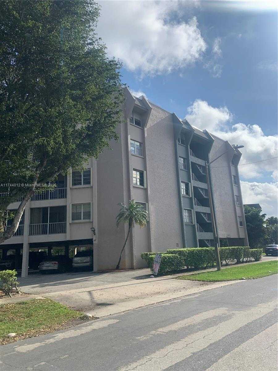 Small Image of 505 SPENCER DR #101, West Palm Beach Number 16