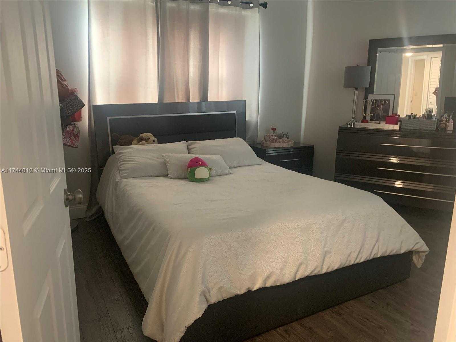 Small Image of 505 SPENCER DR #101, West Palm Beach Number 7