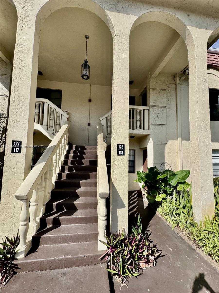 Small Image of 140 SOUTH CYPRESS ROAD ##128, Pompano Beach Number 5