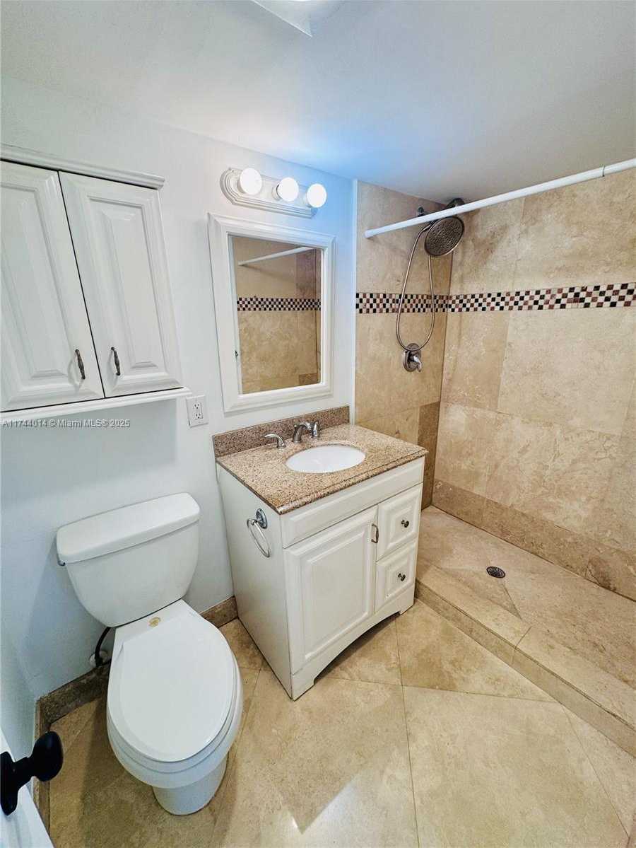 Small Image of 140 SOUTH CYPRESS ROAD ##128, Pompano Beach Number 6