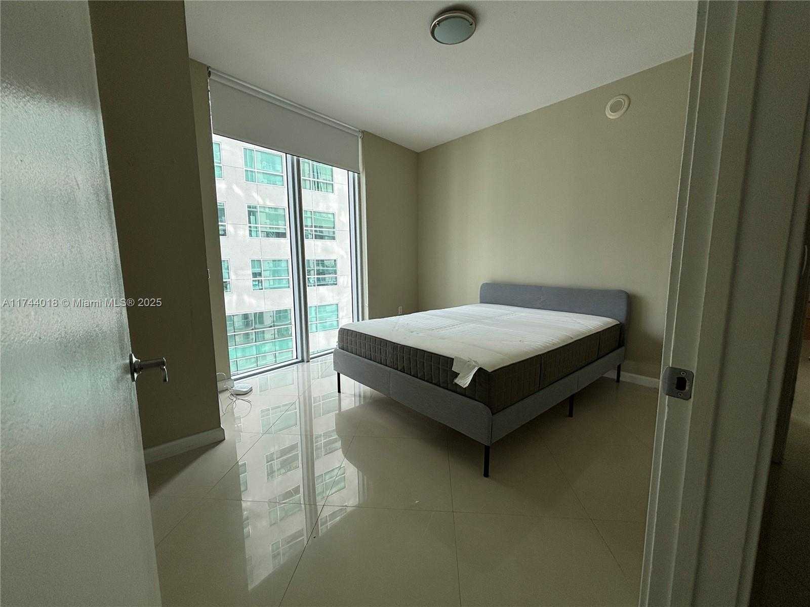 Small Image of 185 SOUTH WEST 7TH ST #2012, Miami Number 12