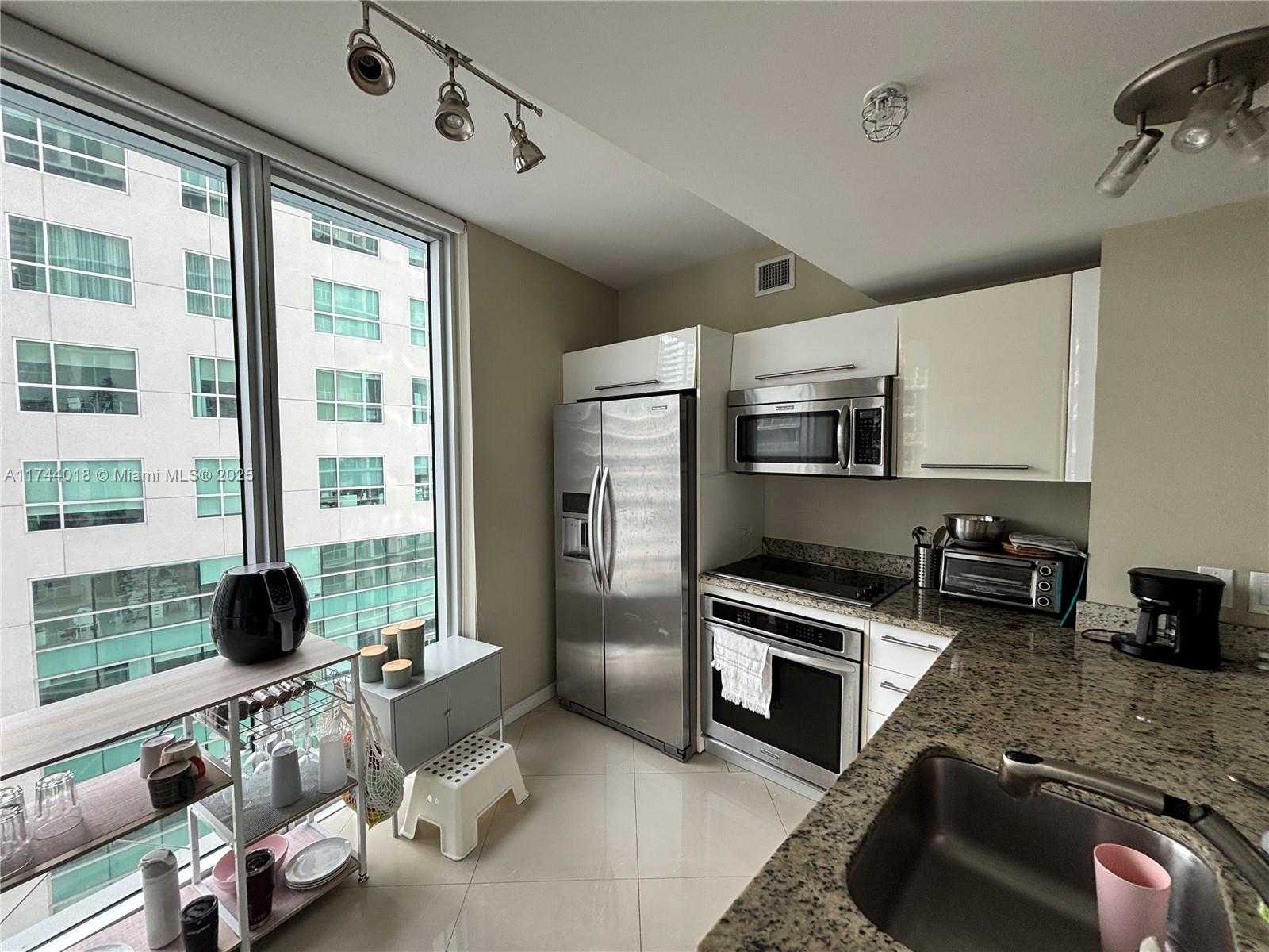 Small Image of 185 SOUTH WEST 7TH ST #2012, Miami Number 8