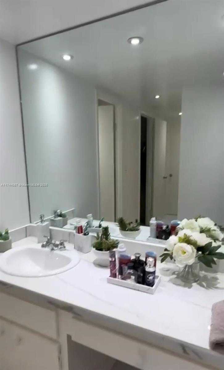 Small Image of 1351 #316E, Miami Number 11