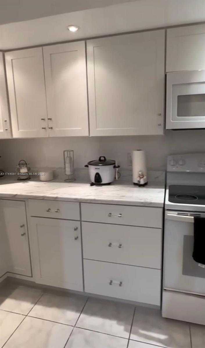 Small Image of 1351 #316E, Miami Number 6