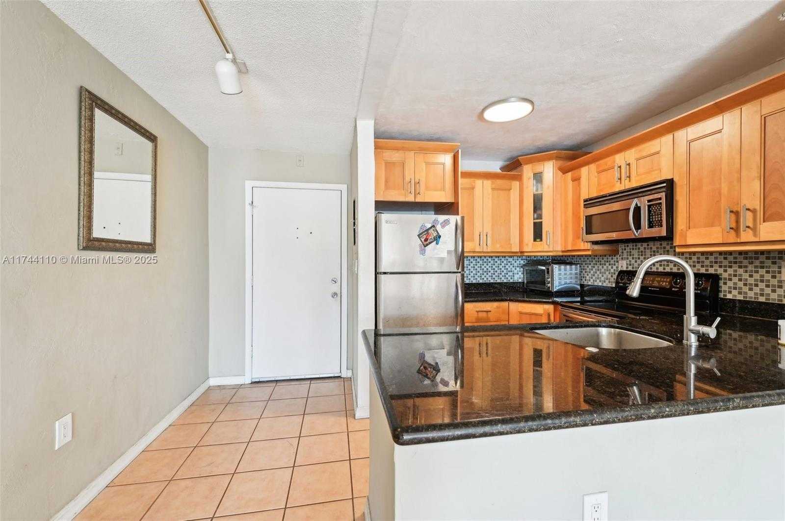 Small Image of 1650 SOUTH LE JEUNE RD #303, Coral Gables Number 10
