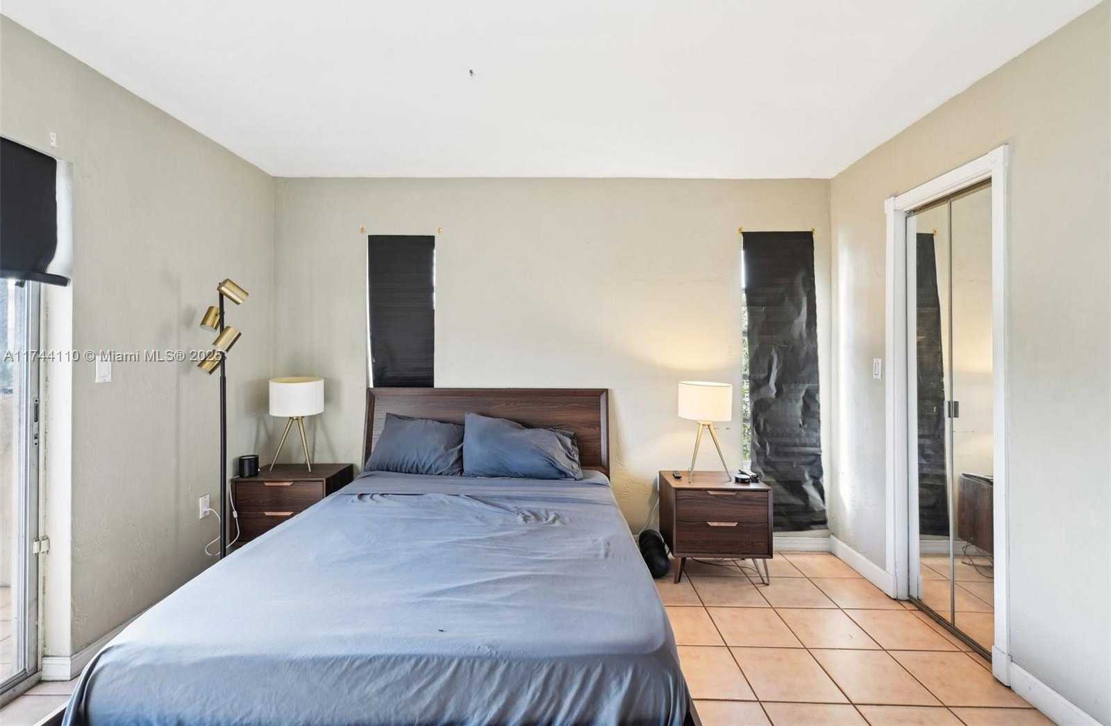 Small Image of 1650 SOUTH LE JEUNE RD #303, Coral Gables Number 13