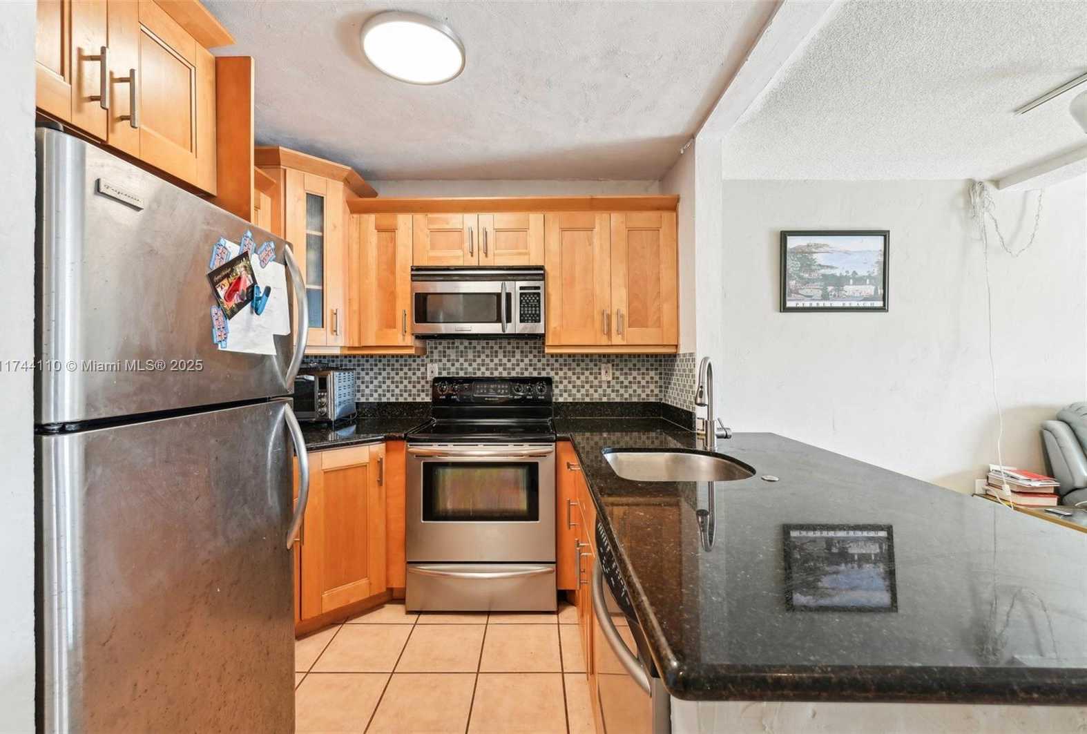 Small Image of 1650 SOUTH LE JEUNE RD #303, Coral Gables Number 2