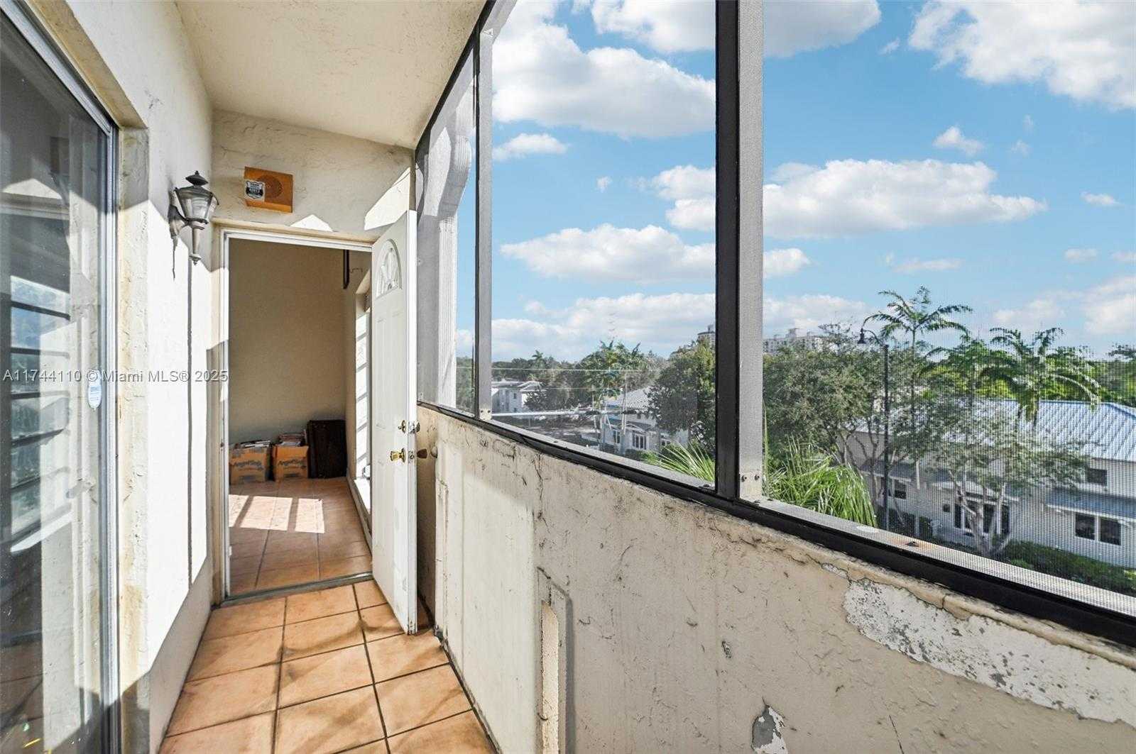 Small Image of 1650 SOUTH LE JEUNE RD #303, Coral Gables Number 20