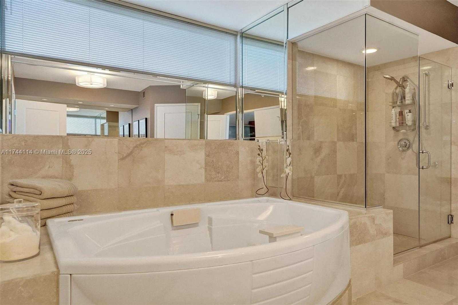 Small Image of 17555 COLLINS AVE #805, Sunny Isles Beach Number 36