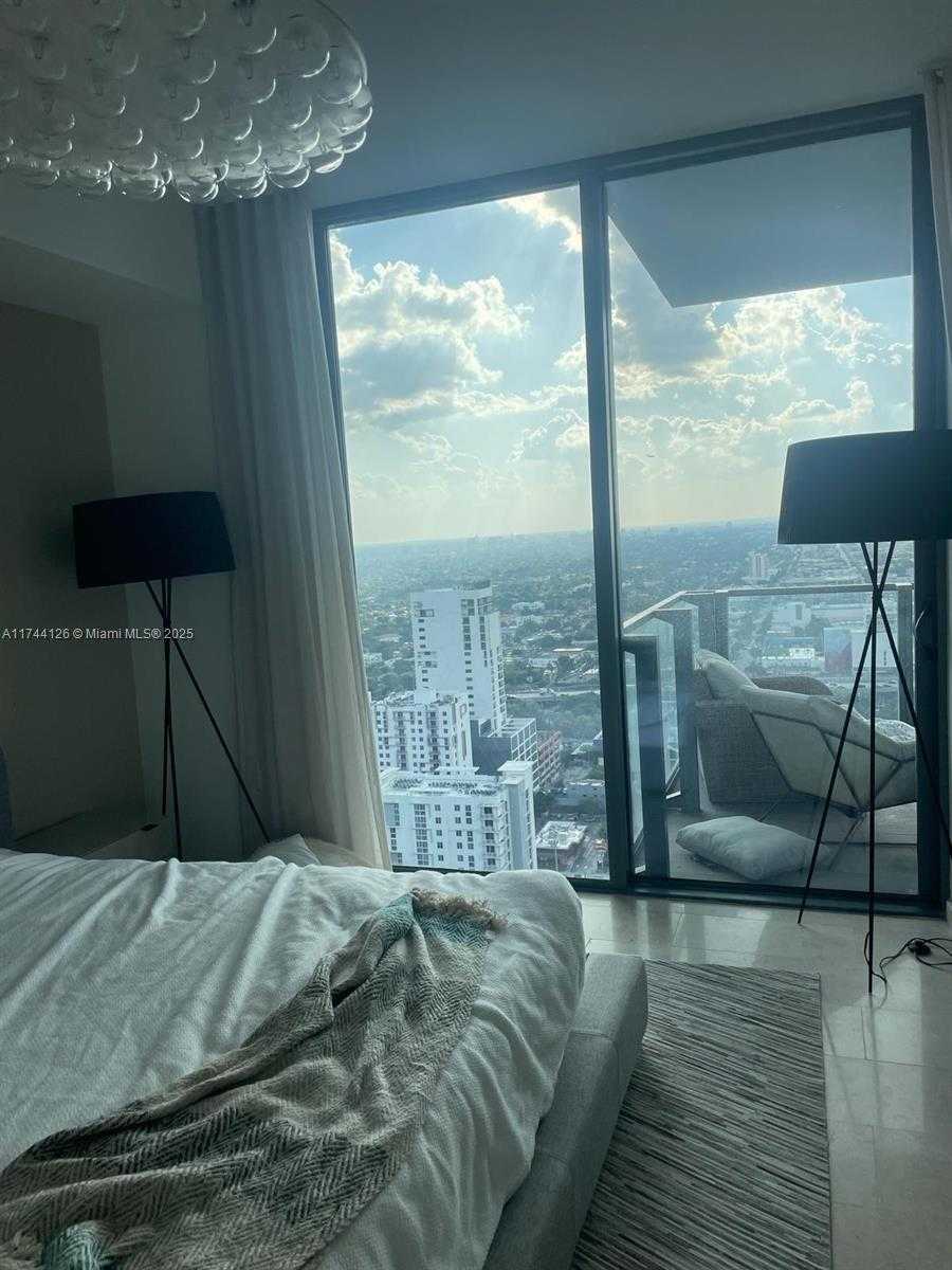 Small Image of 88 SOUTH WEST 7TH ST #3006, Miami Number 14