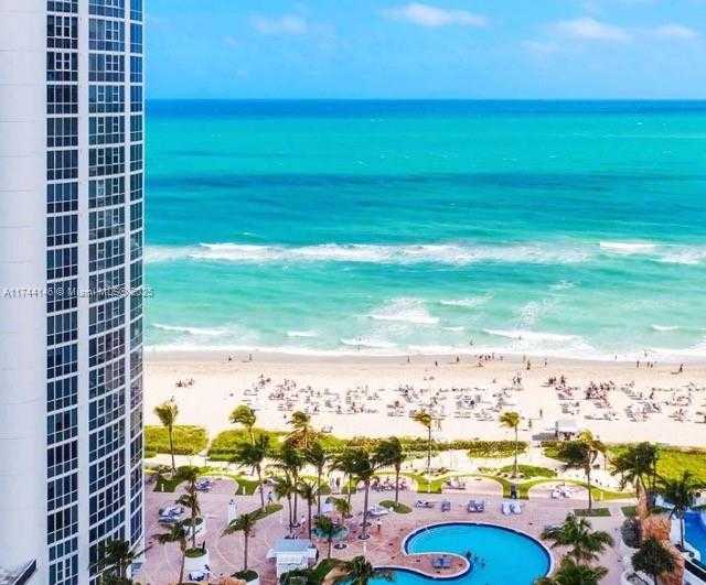 Small Image of 18201 #703, Sunny Isles Beach Number 3