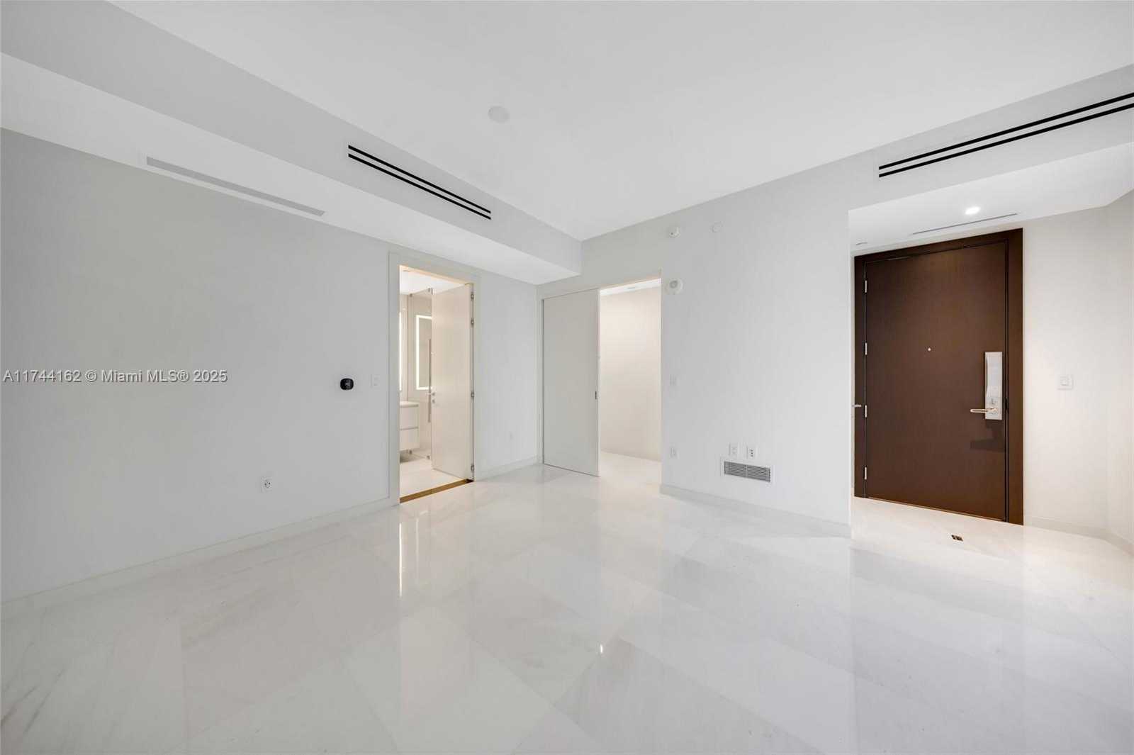 Small Image of 300 BISCAYNE BLVD WAY #805, Miami Number 12