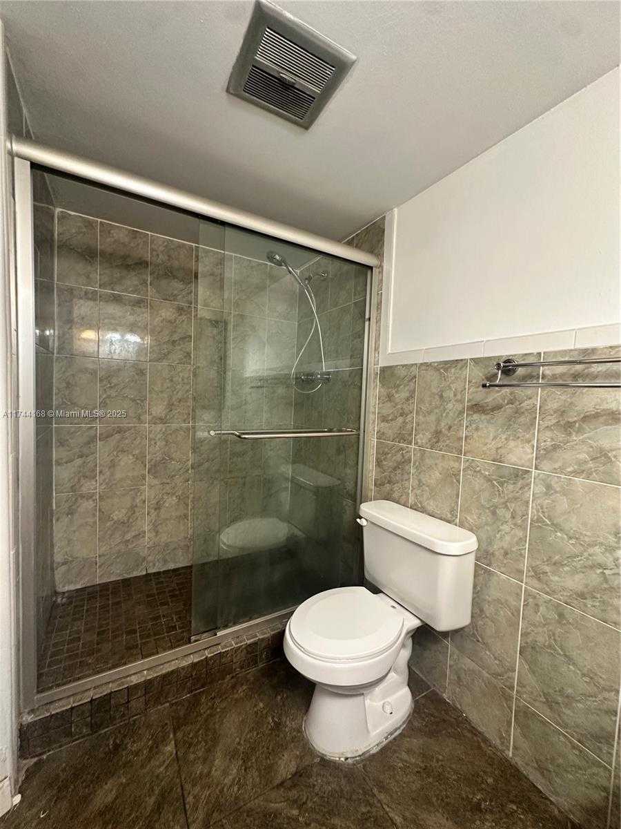 Small Image of 1750 NORTH EAST 191ST ST #225-4, Miami Number 10
