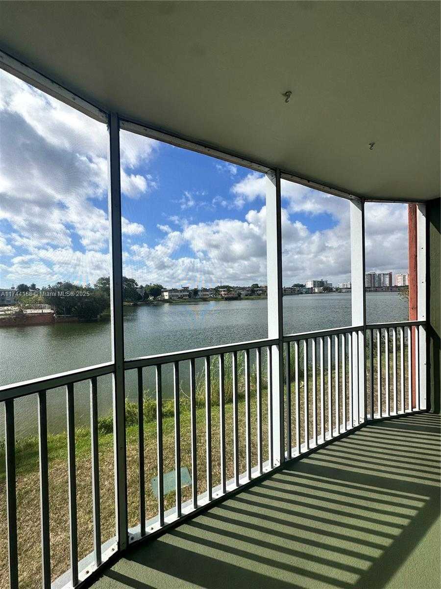 Small Image of 1750 NORTH EAST 191ST ST #225-4, Miami Number 12