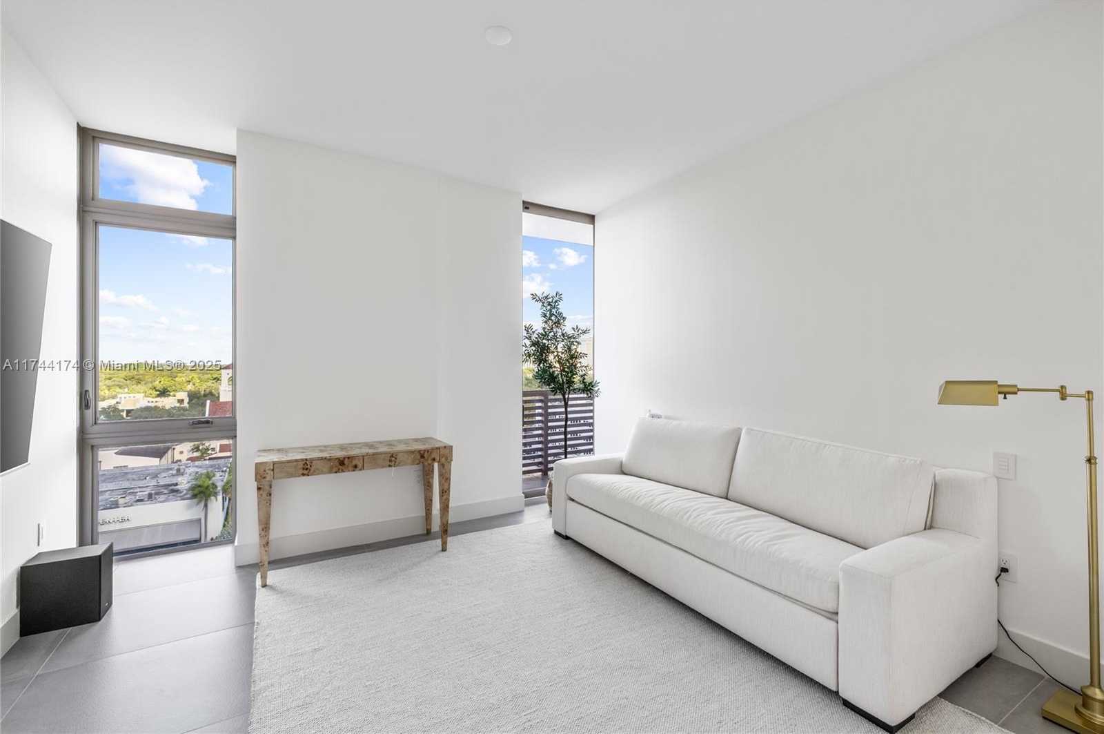Small Image of 515 VALENCIA AVE #803, Coral Gables Number 10
