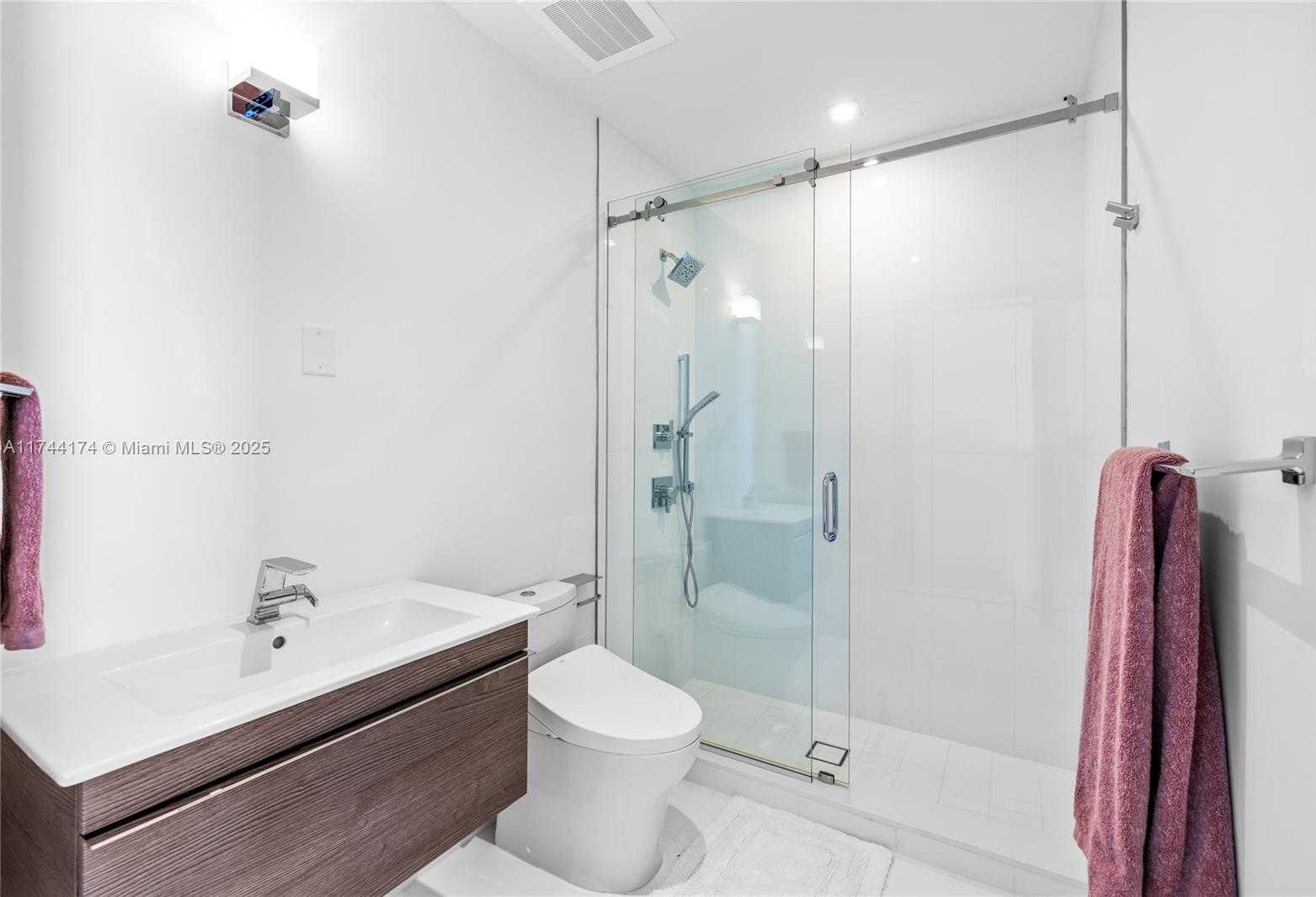 Small Image of 515 VALENCIA AVE #803, Coral Gables Number 21