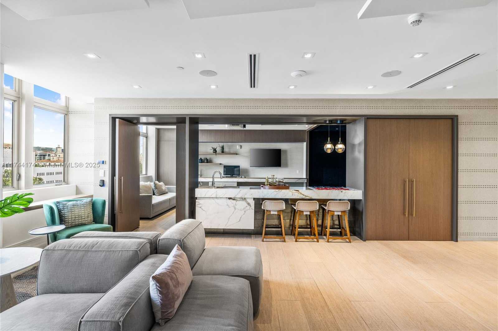 Small Image of 515 VALENCIA AVE #803, Coral Gables Number 5