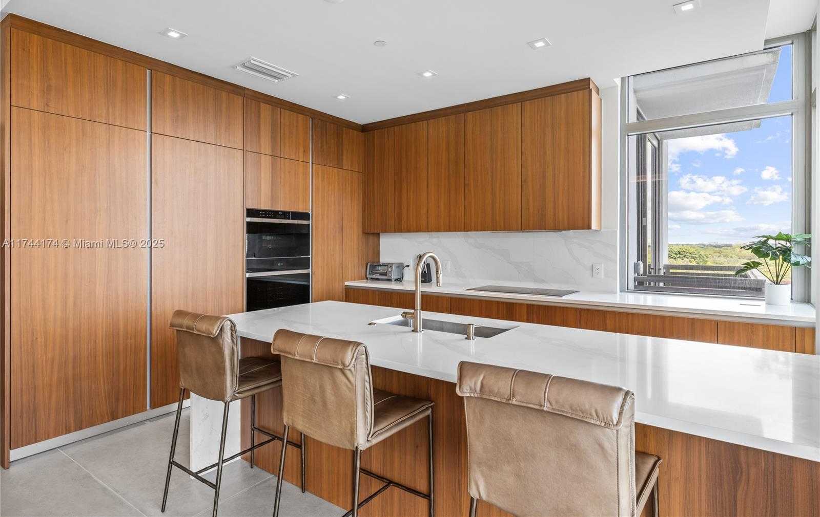 Small Image of 515 VALENCIA AVE #803, Coral Gables Number 7