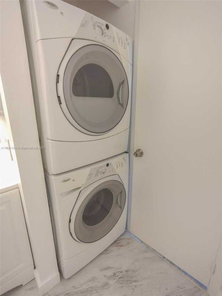 Small Image of 4174 INVERRARY DRIVE #706, Lauderhill Number 13