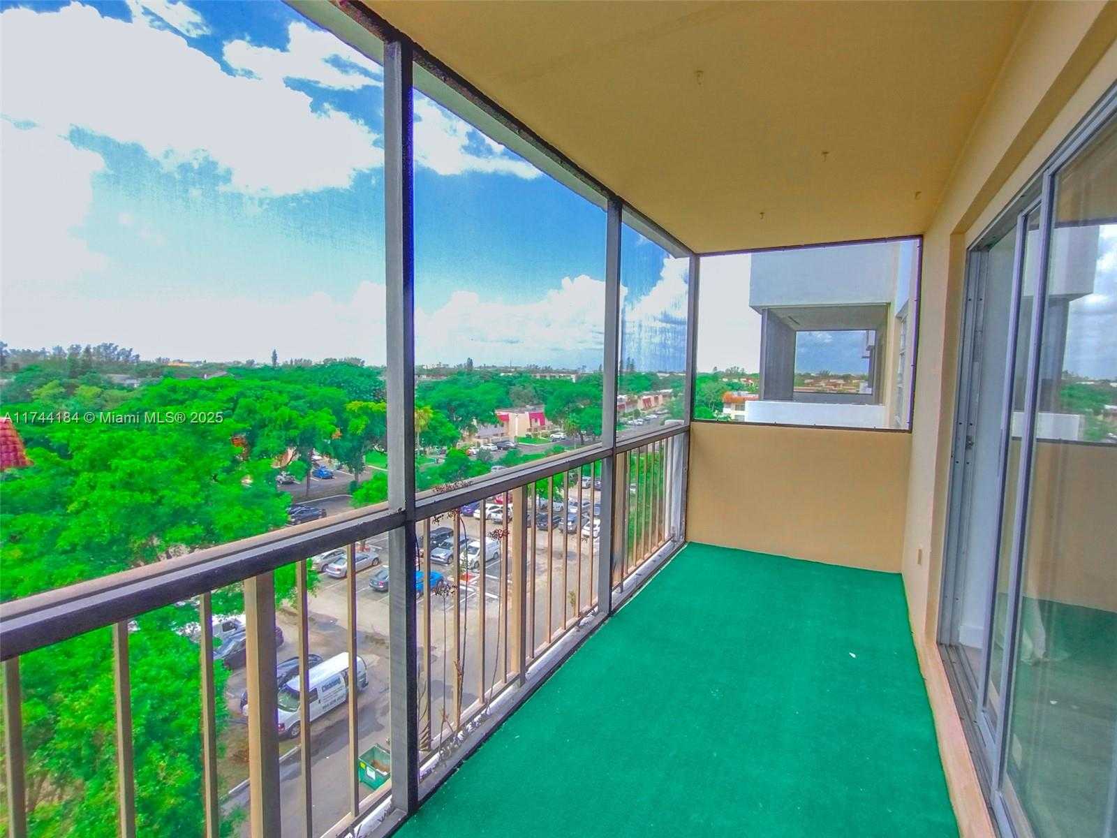 Small Image of 4174 INVERRARY DRIVE #706, Lauderhill Number 15