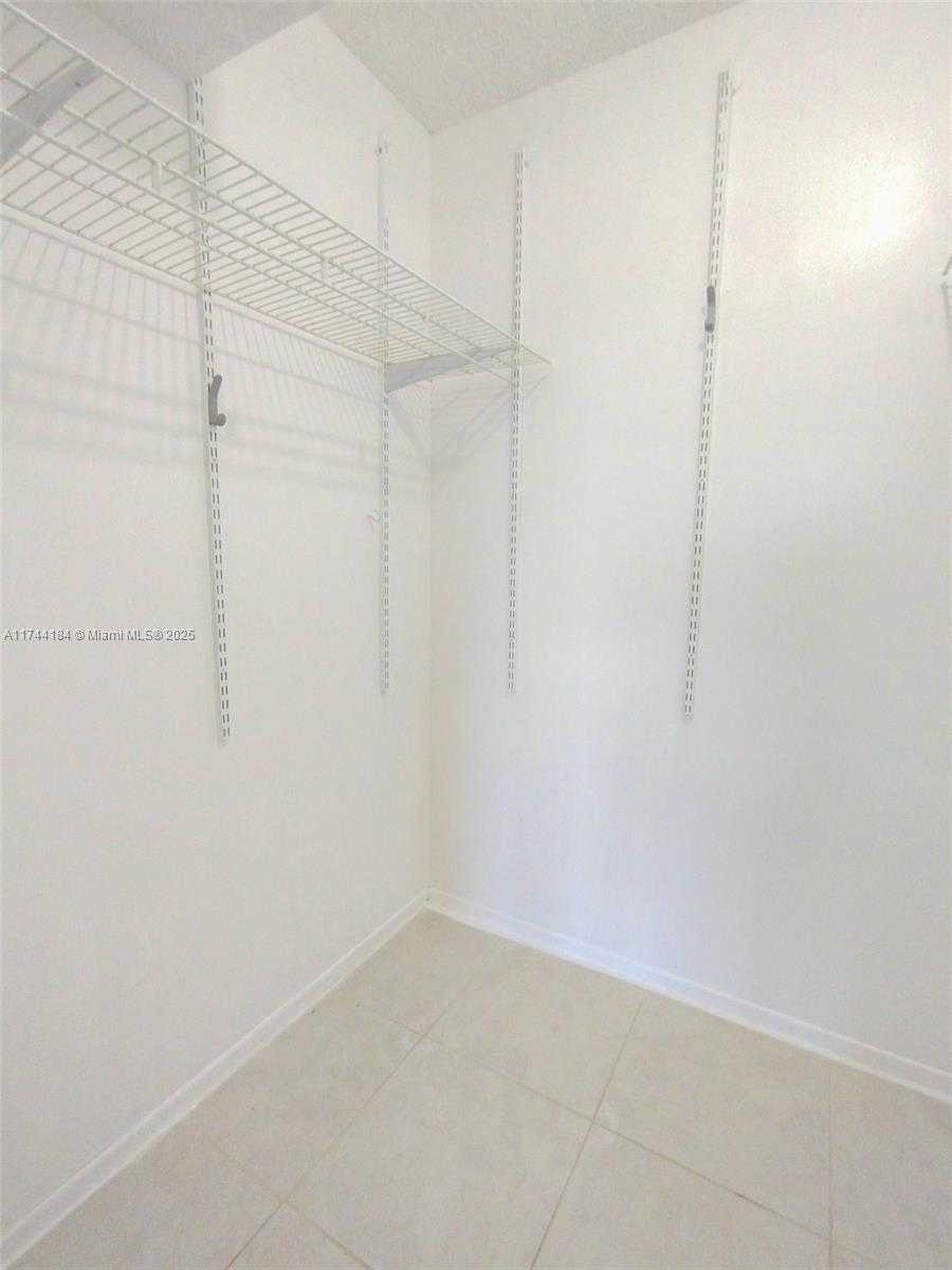 Small Image of 4174 INVERRARY DRIVE #706, Lauderhill Number 24