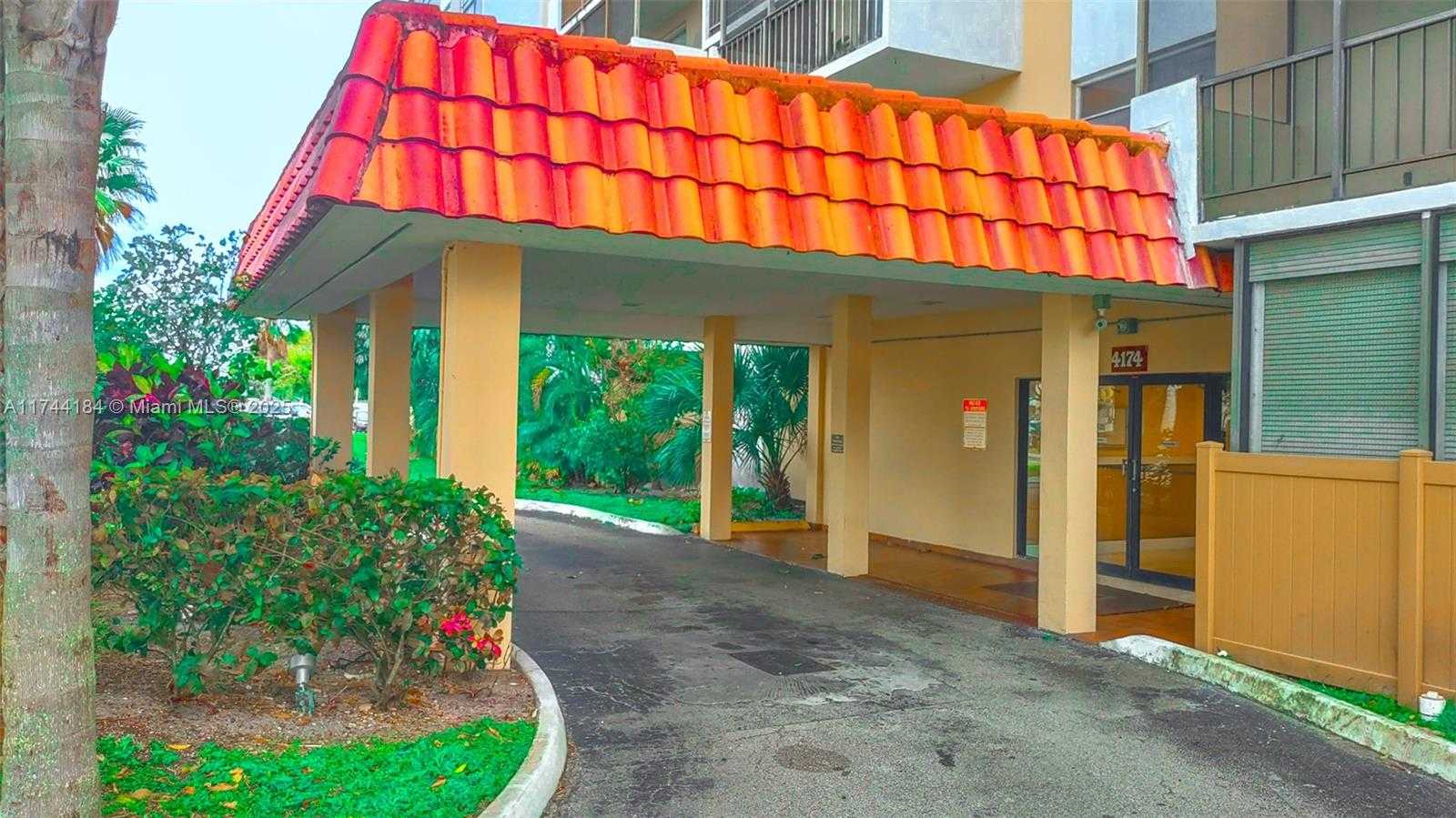 Small Image of 4174 INVERRARY DRIVE #706, Lauderhill Number 31