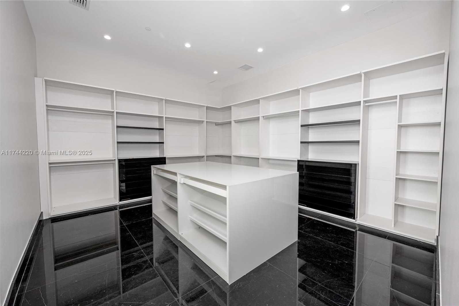 Small Image of 2669 SOUTH BAYSHORE DR #1403N, Coconut Grove Number 27