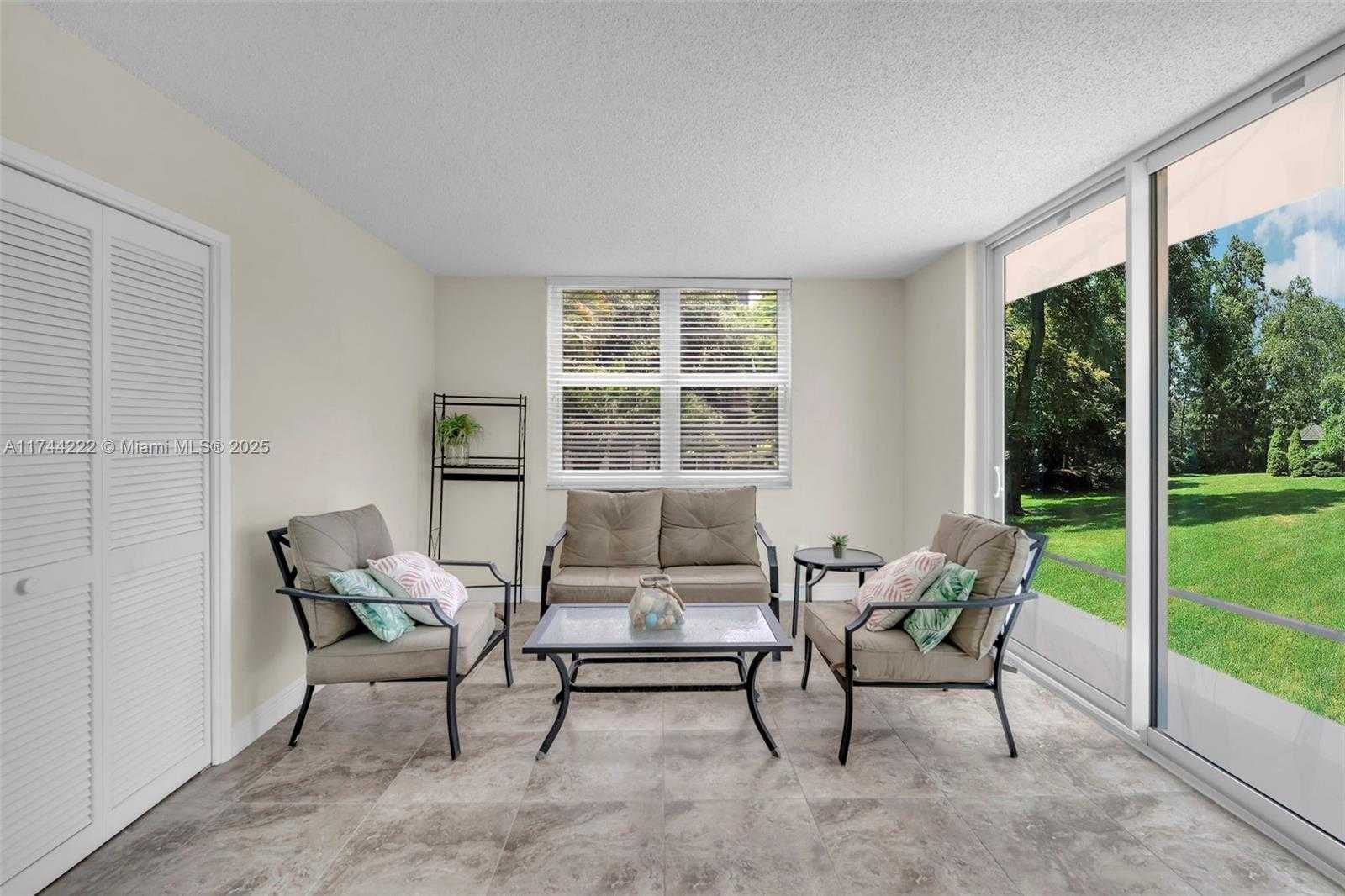 Small Image of 4000 CYPRESS GROVE WAY #210, Pompano Beach Number 21