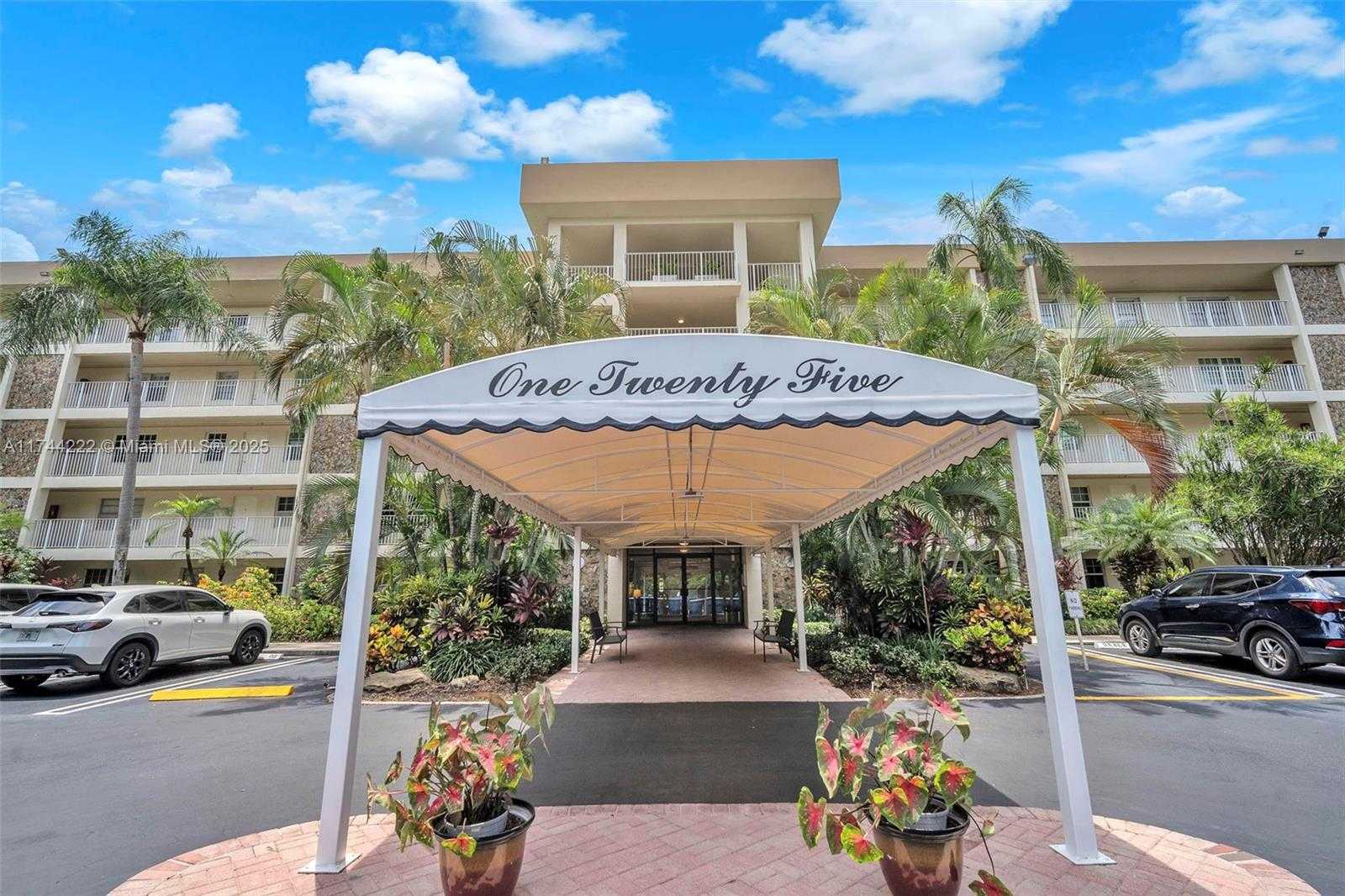 Small Image of 4000 CYPRESS GROVE WAY #210, Pompano Beach Number 24