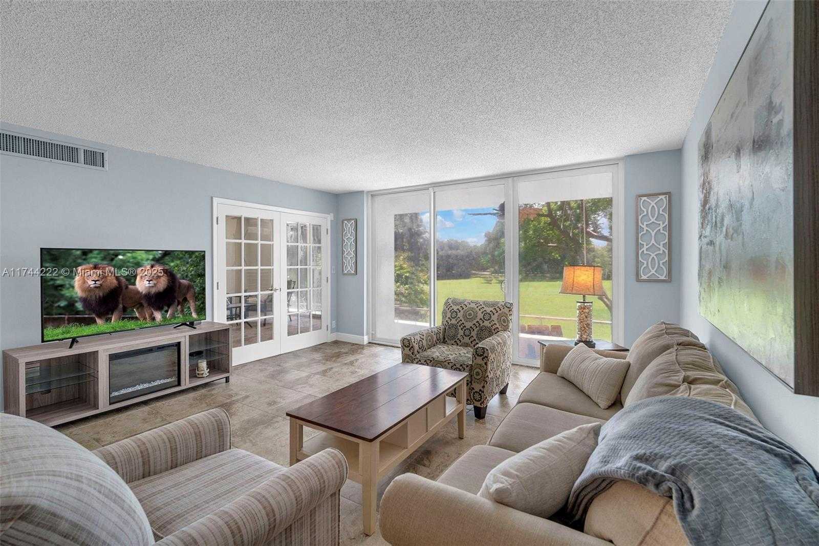 Small Image of 4000 CYPRESS GROVE WAY #210, Pompano Beach Number 3