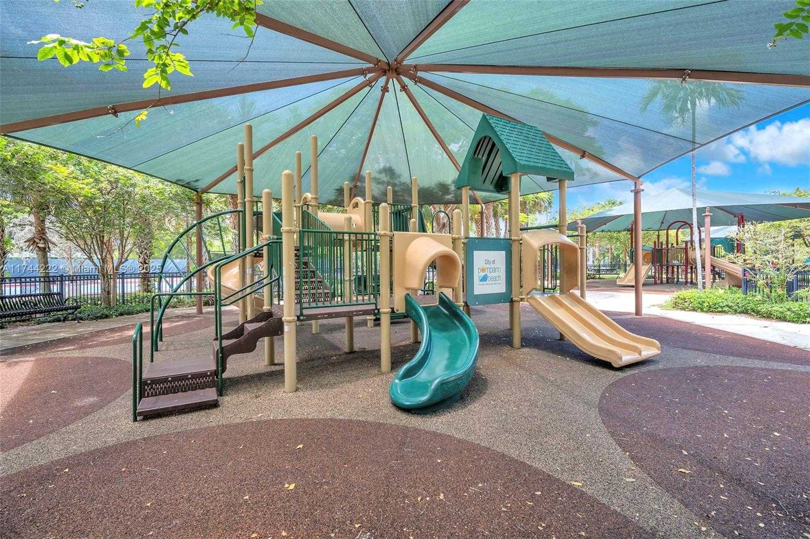 Small Image of 4000 CYPRESS GROVE WAY #210, Pompano Beach Number 30