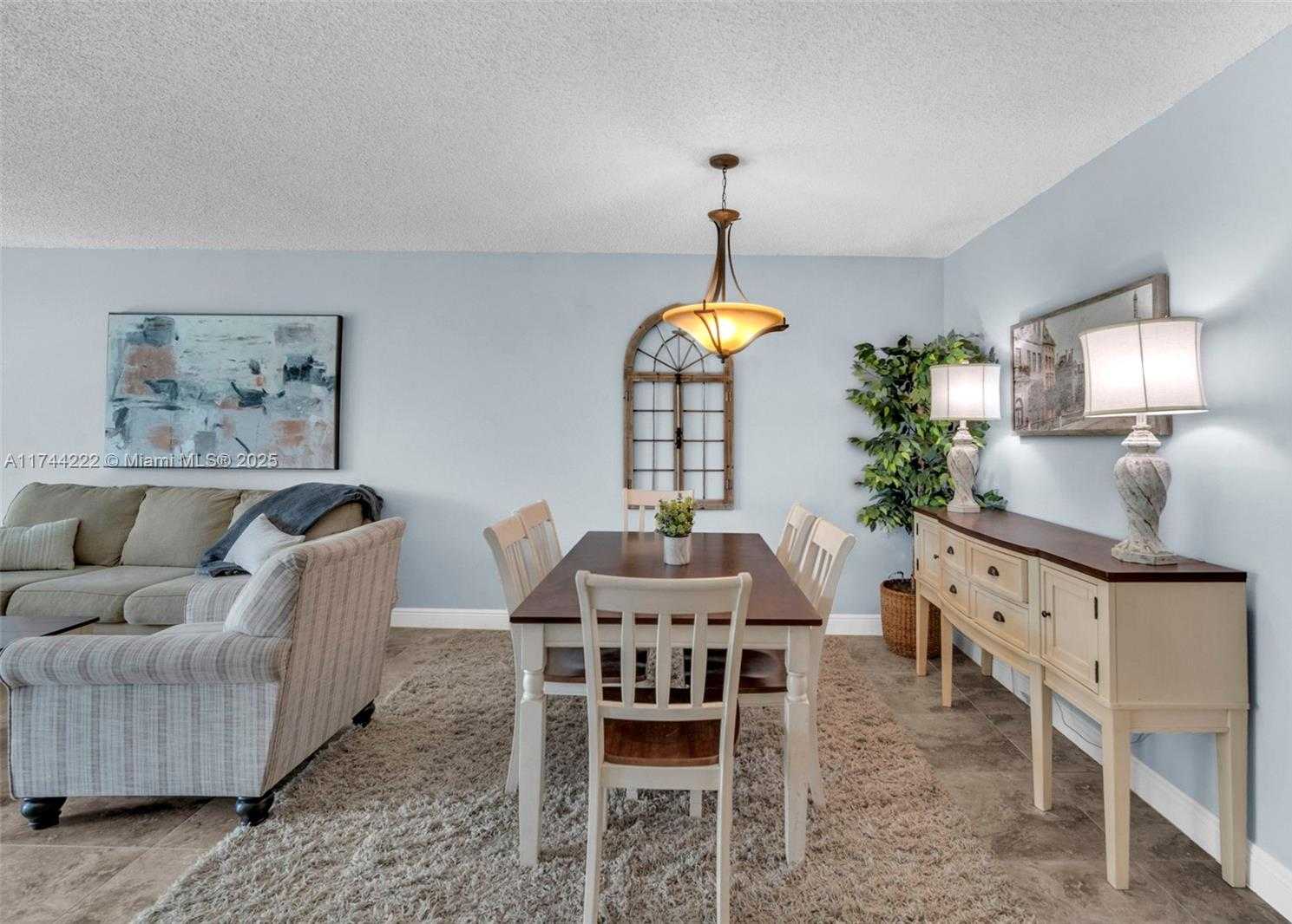 Small Image of 4000 CYPRESS GROVE WAY #210, Pompano Beach Number 7