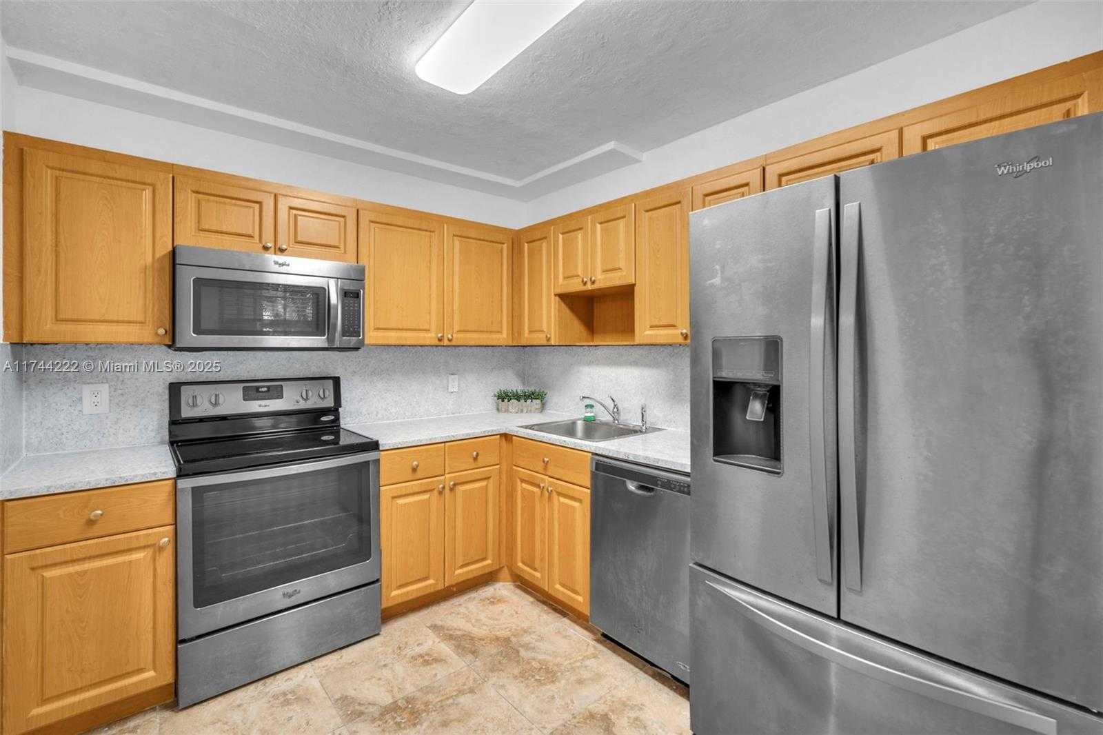 Small Image of 4000 CYPRESS GROVE WAY #210, Pompano Beach Number 9