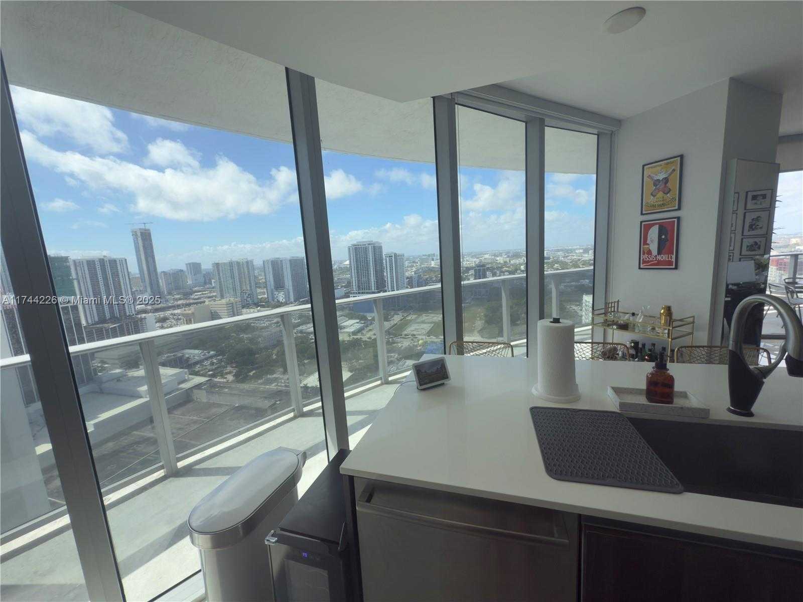 Small Image of 488 NORTH EAST 18TH ST #3300, Miami Number 30